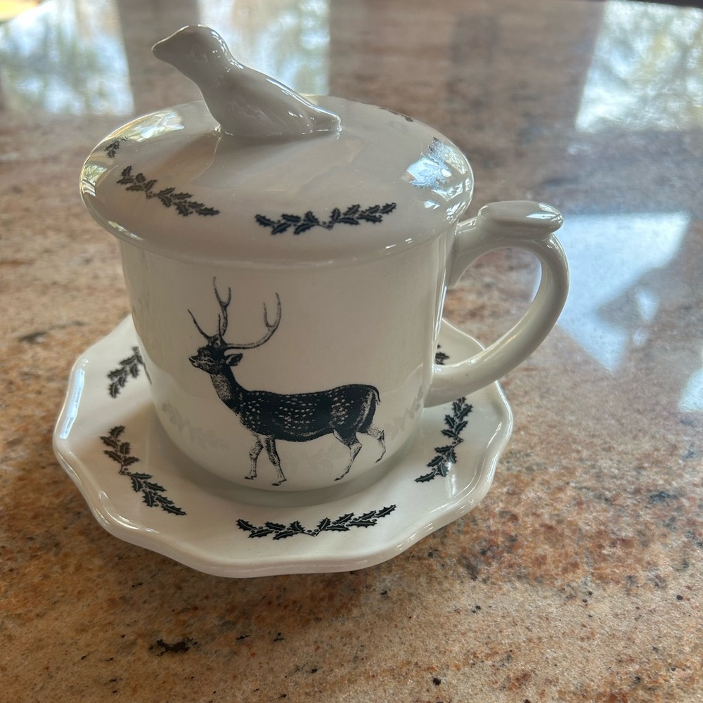 Red Deer 3 piece Covered Coffee Mug Saucer Set Back & White Porcelain NWOT